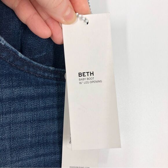 Hudson Beth Mid-Rise Baby Bootcut Jean Dark Wash Size 26 NWT - Picture 10 of 12